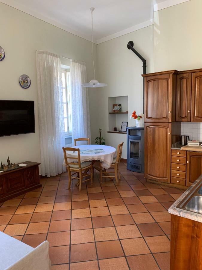 Palu Vacanze: Cuore Del Centro Storico Appartement Aosta